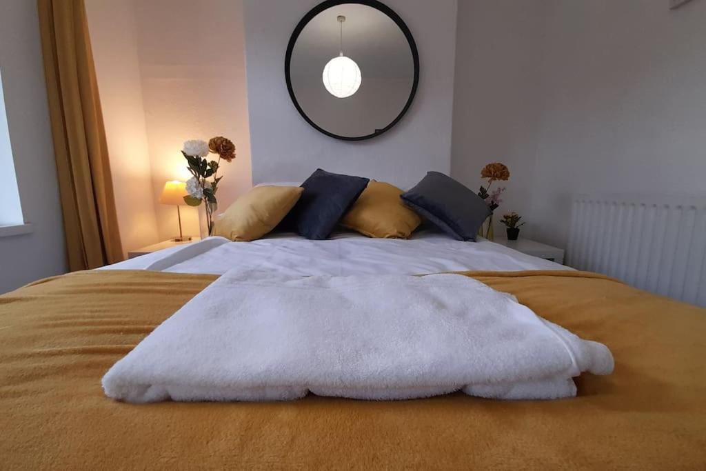 Spacious 4 Bedroom, Free Netflix, Central Location Cardiff Kültér fotó