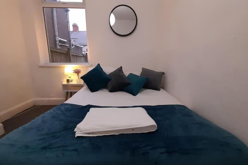 Spacious 4 Bedroom, Free Netflix, Central Location Cardiff Kültér fotó