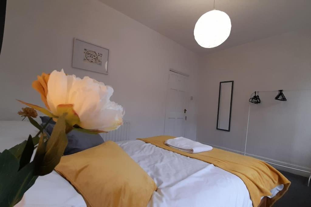Spacious 4 Bedroom, Free Netflix, Central Location Cardiff Kültér fotó