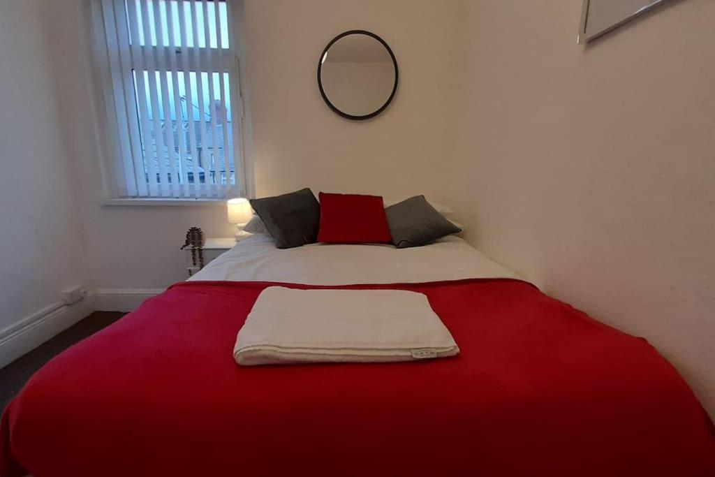 Spacious 4 Bedroom, Free Netflix, Central Location Cardiff Kültér fotó