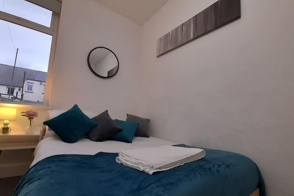 Spacious 4 Bedroom, Free Netflix, Central Location Cardiff Kültér fotó